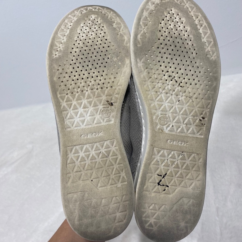 Geox Silver Snake Embossed Leather Fashion Sneakers Casual Shoes‎ Women's 9 - Picture 8 of 10